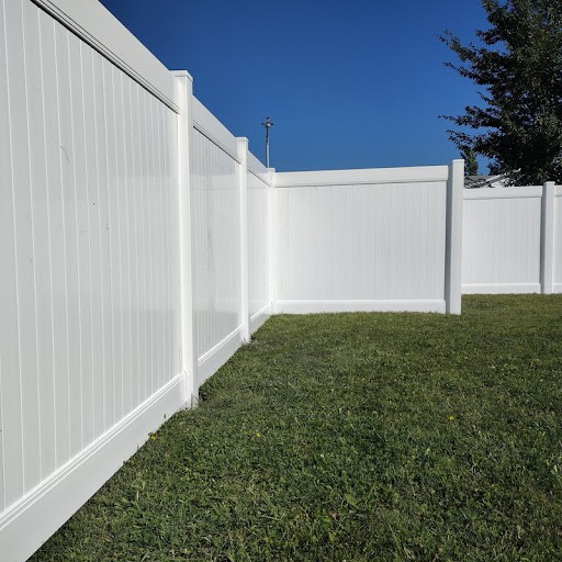 Vinyl Fencing